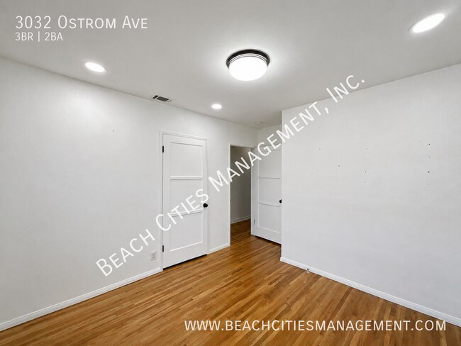 Building Photo - 3032 Ostrom Ave