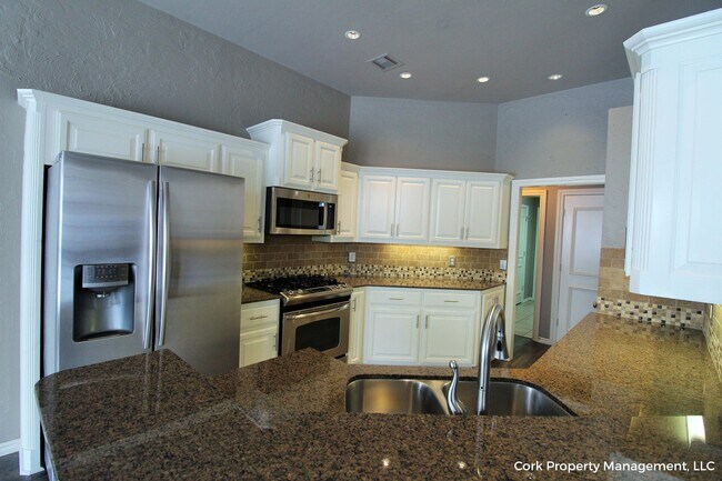 Building Photo - 2808 Stonebrook Rd
