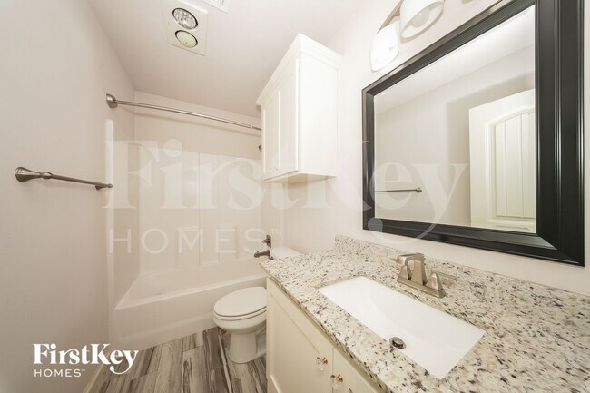 Building Photo - 4409 Hunterfield Ave