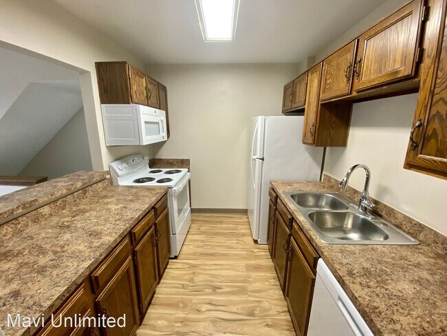 Building Photo - 3 br, 2.5 bath House - 1817 S Union Blvd.