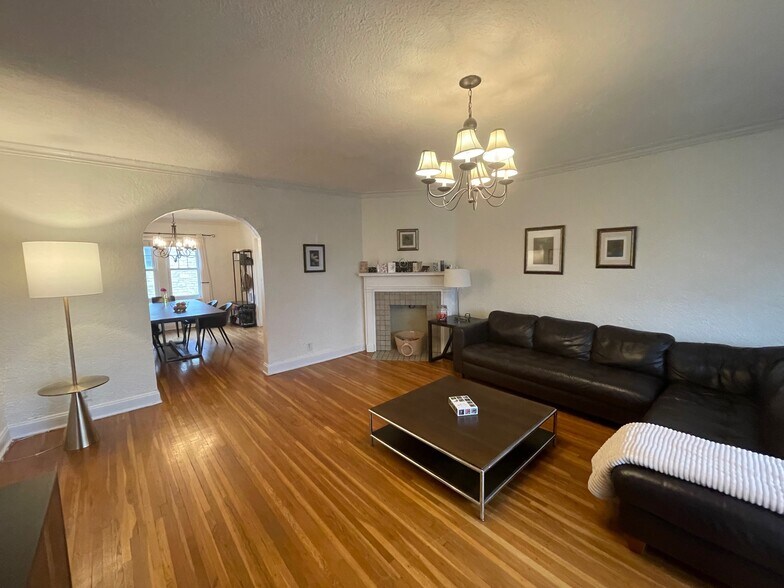 Living room - 2229 Coventry Rd