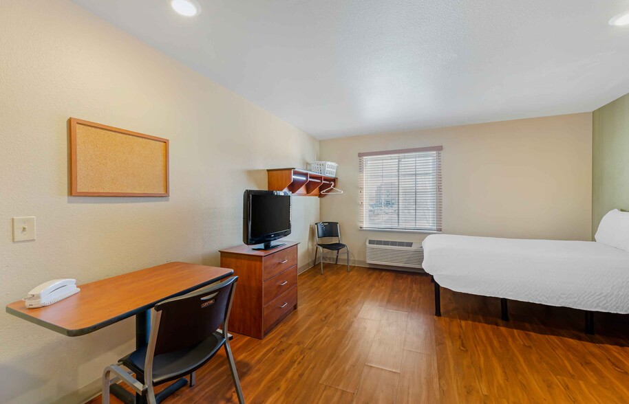 Building Photo - Furnished Studio-Cleveland - Mentor