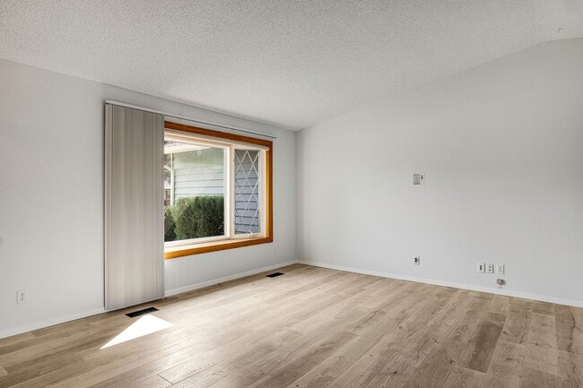 Building Photo - Charming 3-Bedroom Home in West Boise – Sp...