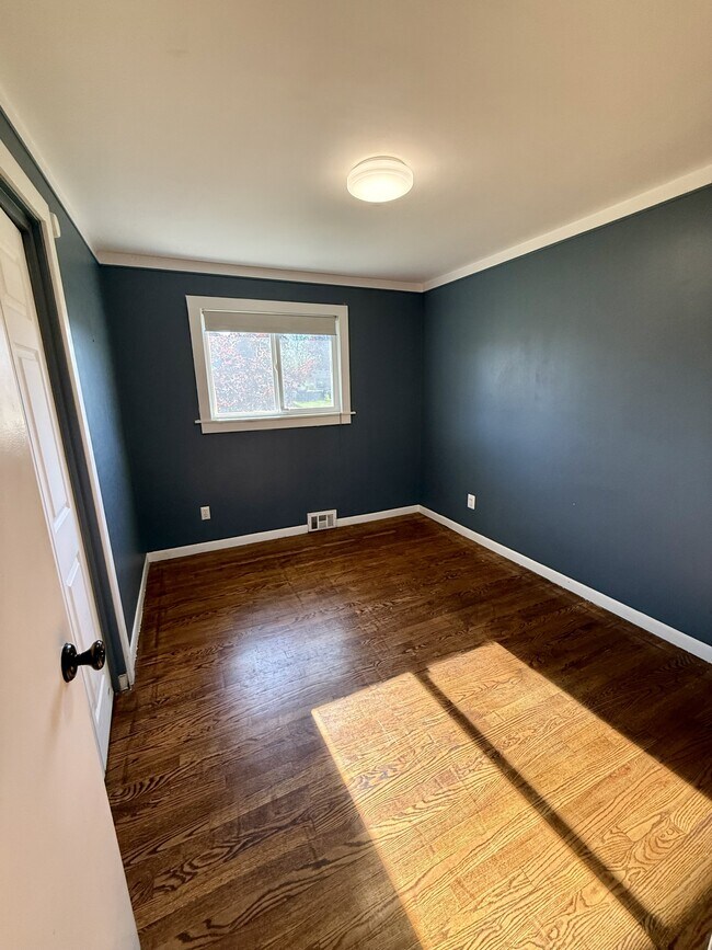 Building Photo - 52678 Pappy Ln