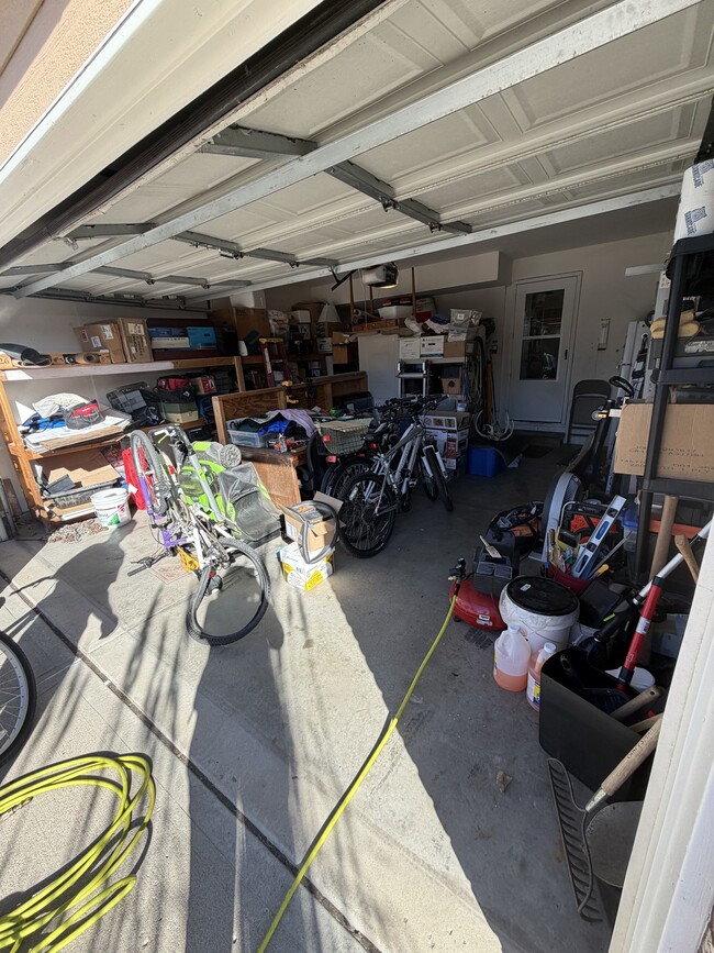 Building Photo - 4268 Stoneridge Dr