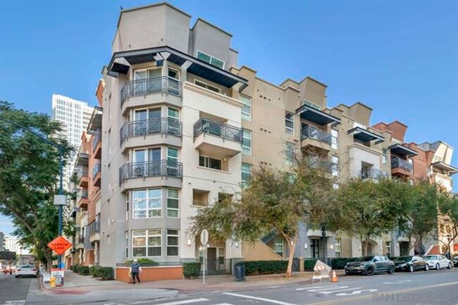 Building Photo - Beautiful & Spacious 1 Bed/1 Bath Condo fo...