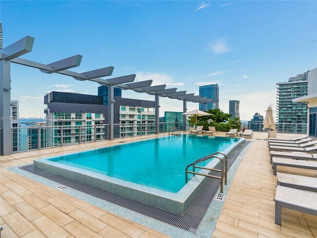 Building Photo - 1100 S Miami Ave