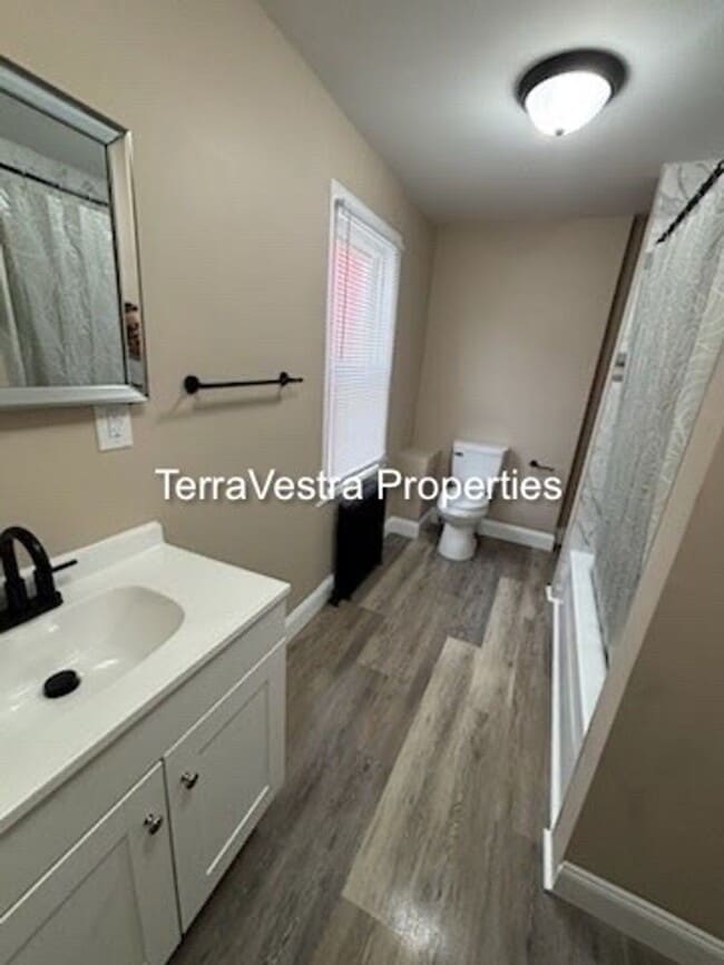 Building Photo - Single Family in Gloucester City! Eligible for $500 Security Deposit.