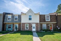 Building Photo - 2 Bedroom Townhome in North Chesterfield Near Meadowbrook - $1,700/mo
