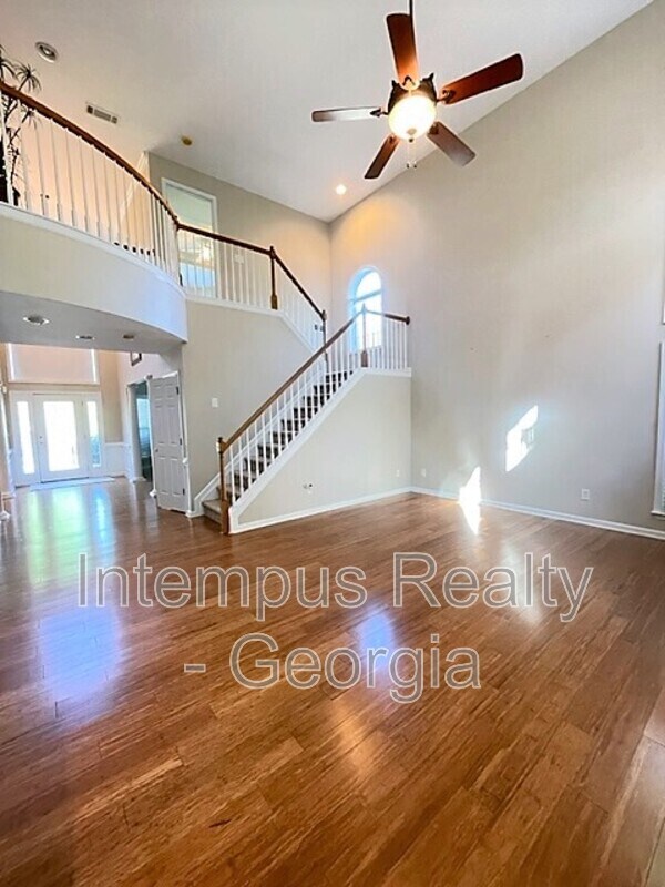 Building Photo - 585 Gran Heritage Way