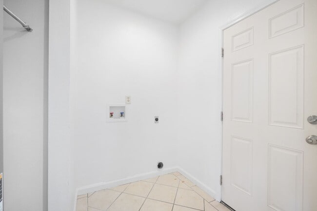 Building Photo - Cute one bedroom house in Fallon $1200 a month