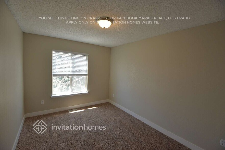 Building Photo - 1424 W 132nd Pl