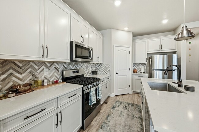 Building Photo - 17952 Tree Sparrow Ave