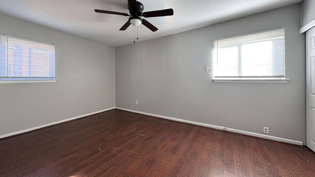 Building Photo - 2037 Beyer Ave