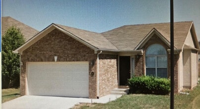 Building Photo - 115 La Costa Dr