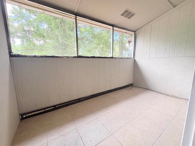Building Photo - 1007 Sutor Rd
