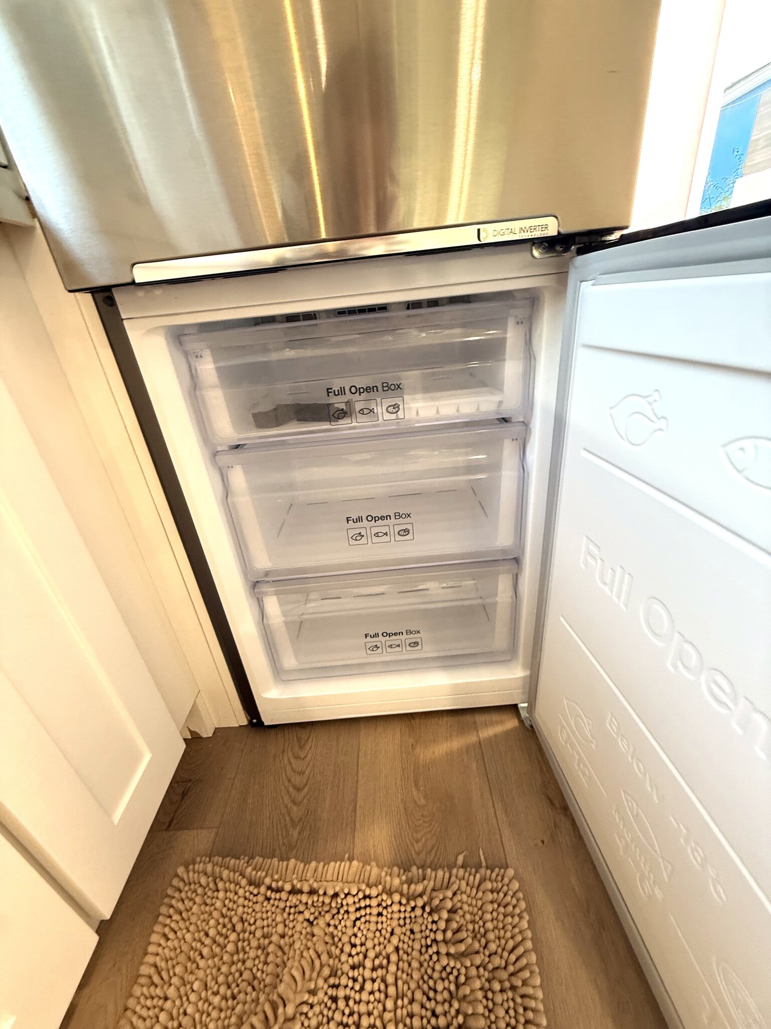 Building Photo - 8509 Croydon Ave