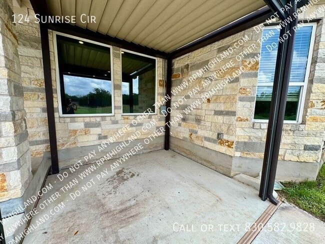 Building Photo - 124 Sunrise Cir