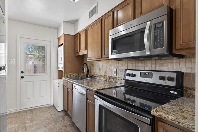 Building Photo - 7802 E Heatherbrae Ave