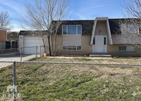 Building Photo - 6672 S Somerset Dr