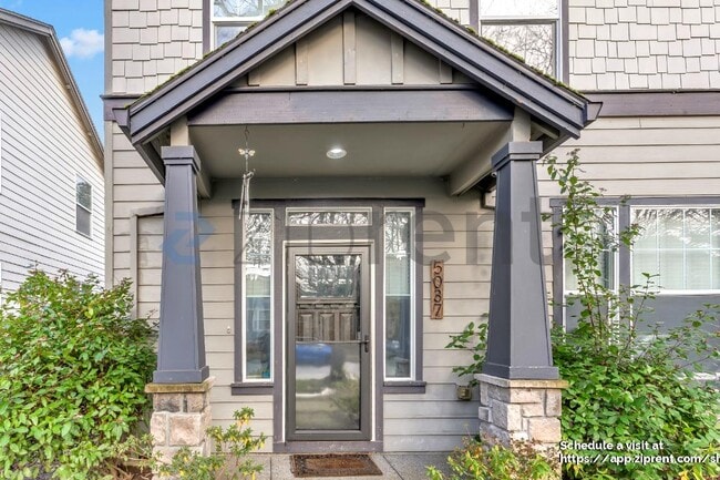 Building Photo - 5037 N Cecelia St