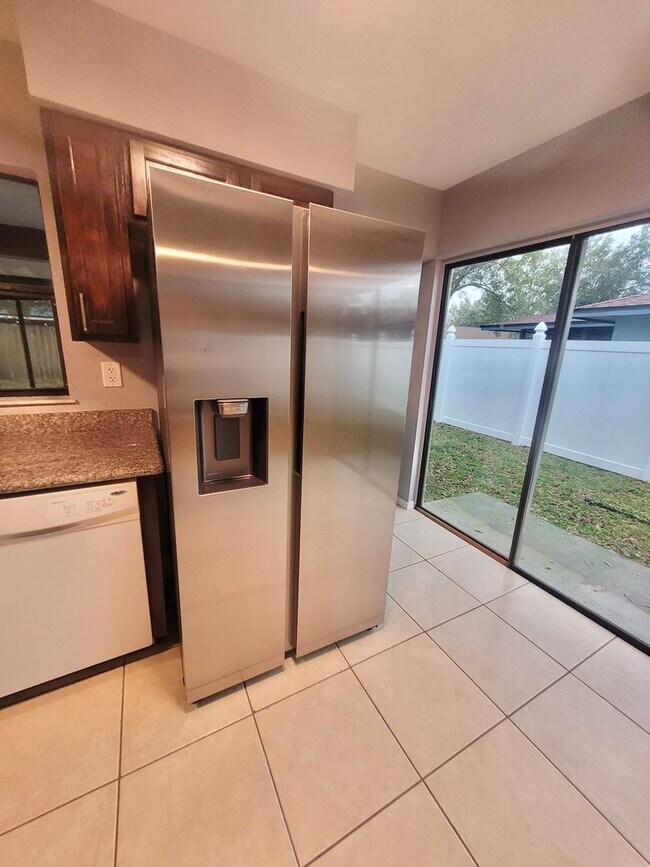 Building Photo - Spacious 3 bed 2 bath home in Kissimmee