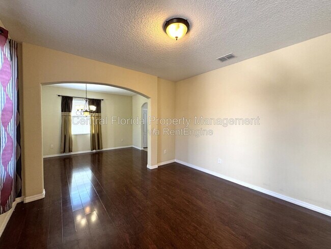 Building Photo - 2890 Spring Breeze Way