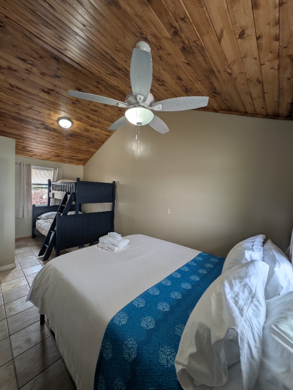 Building Photo - 503 Wilmot Ave