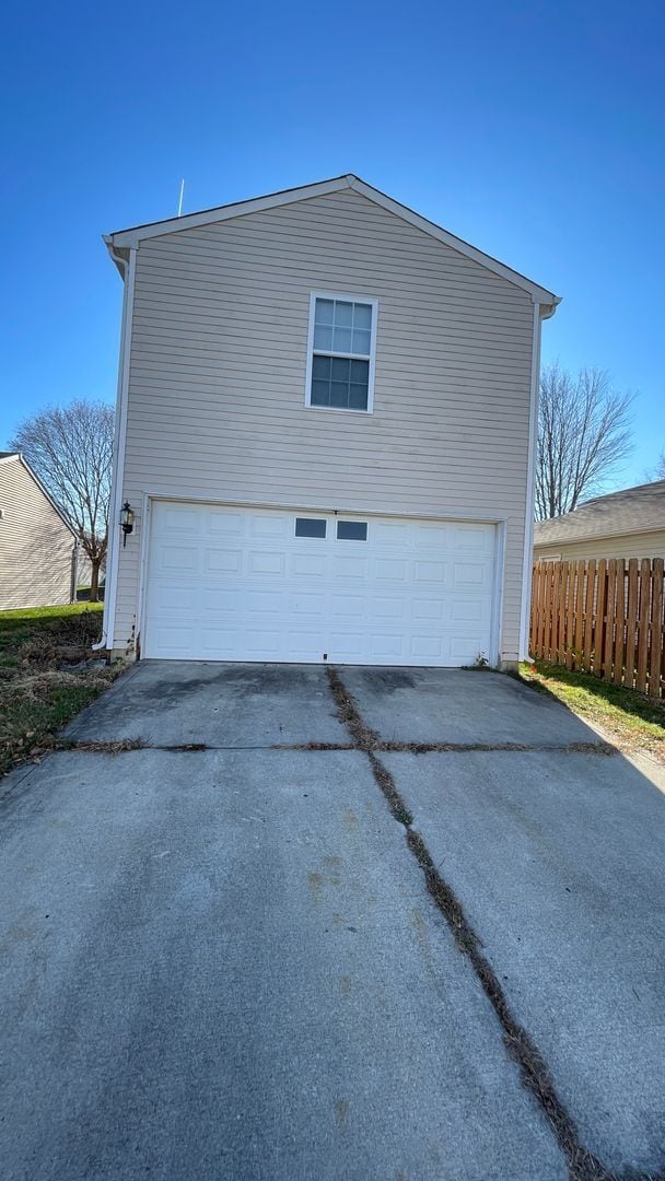 Building Photo - 3 Bedroom, 2.5 Bath Home Located in South Lafayette