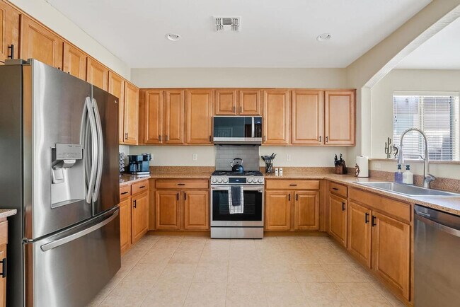 Building Photo - 488 E Diamond Trail