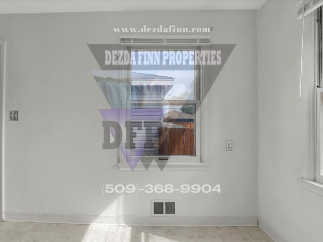 Building Photo - South Hill 3 bed/1 bath rancher with primo...