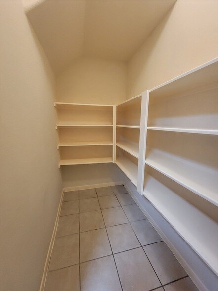 Building Photo - 2719 Indigo Stone Ln