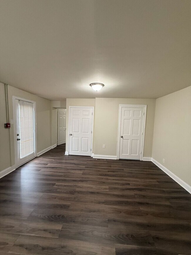 Building Photo - BRAND NEW 1 BED 1 BATH APARTMENT FOR RENT.