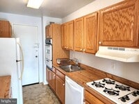 Building Photo - 10500 Rockville Pike