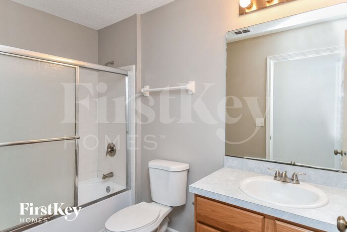 Building Photo - 12335 Bucks Harbor Dr S