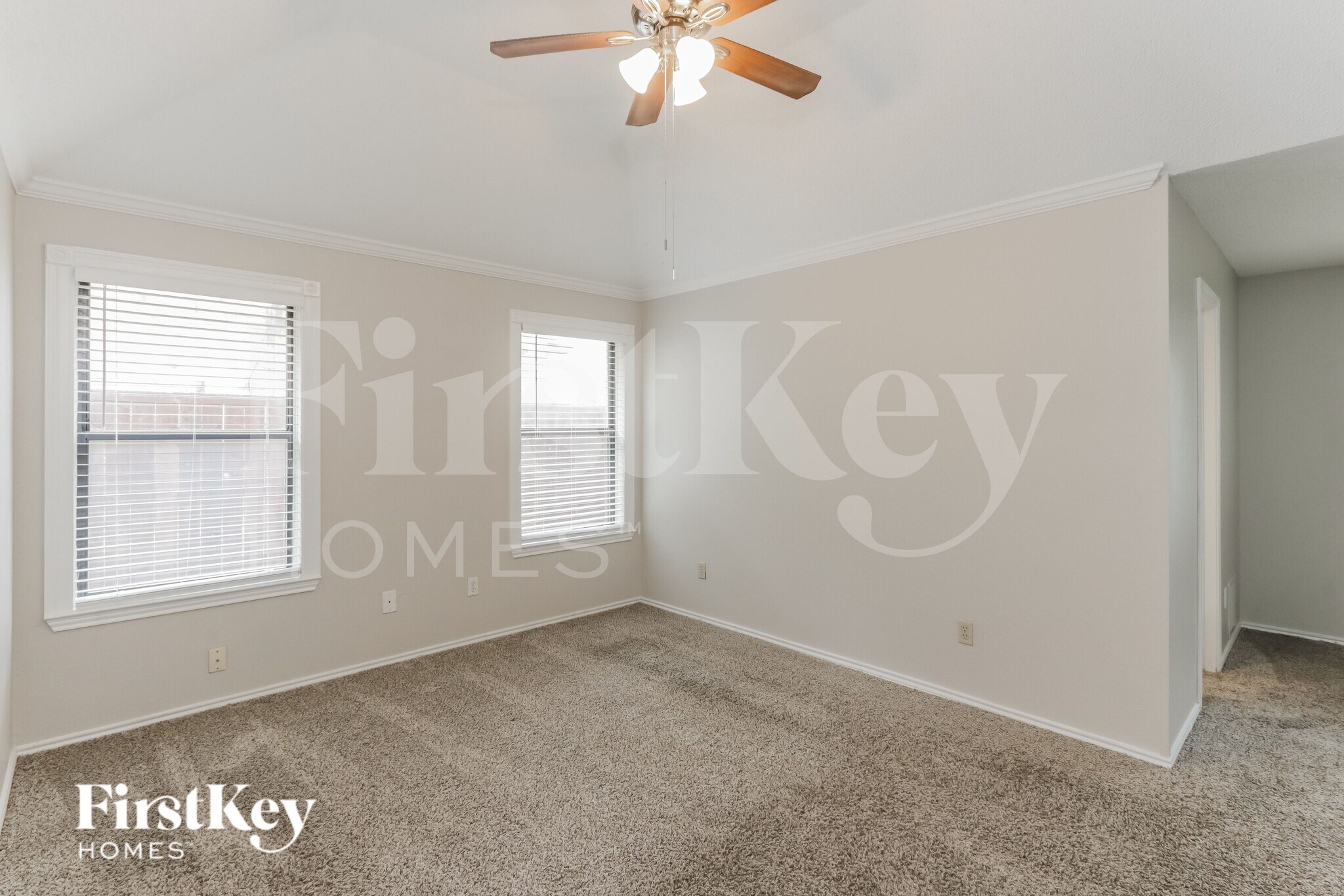 Building Photo - 1008 Micarta Dr