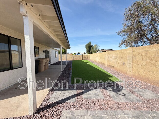 Building Photo - 5239 N 78th Dr