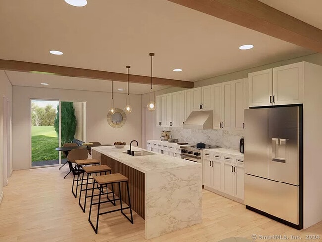 Building Photo - 5 June Dr