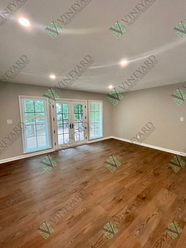 Building Photo - 993 Walnut Cir SW