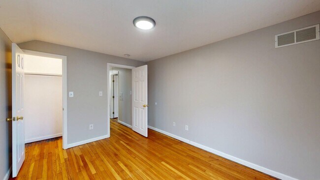 Building Photo - Maple Heights Area - 3 Bedroom Single Family Home