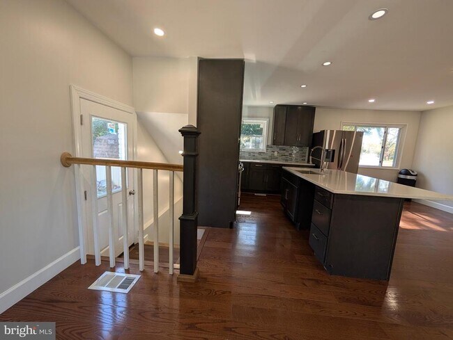 Building Photo - 7410 Long Pine Dr