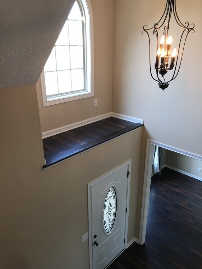 Building Photo - 1313 Chinook Cir