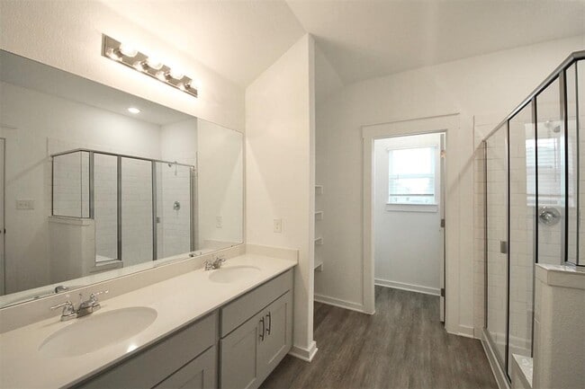 Building Photo - 15236 Sweet Mimosa Dr