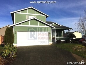 Building Photo - Wonderful 4 Bedroom with Large Covered Dec...