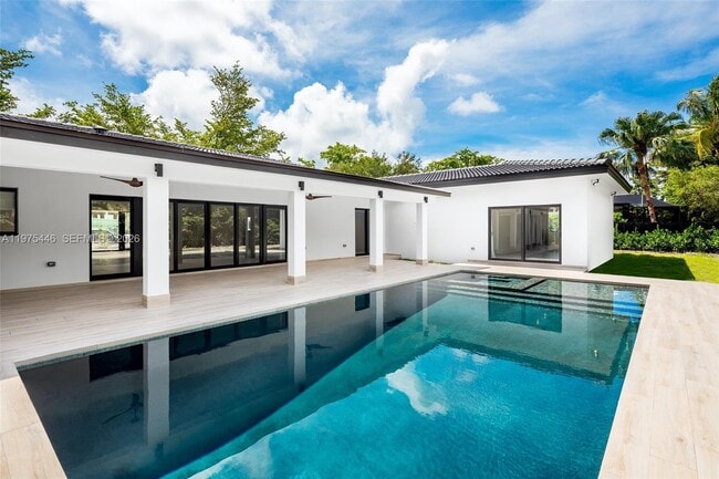 Building Photo - 13306 SW 58th Ct