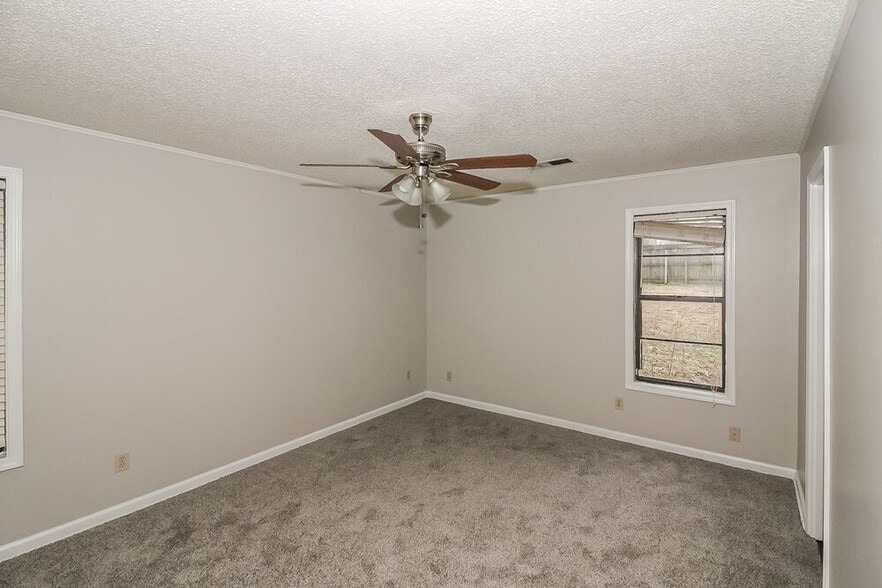 Building Photo - 8229 Valley Ridge Trail