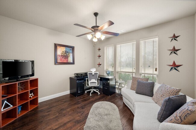 Building Photo - Fully Furnished Home in South Grand Prairi...