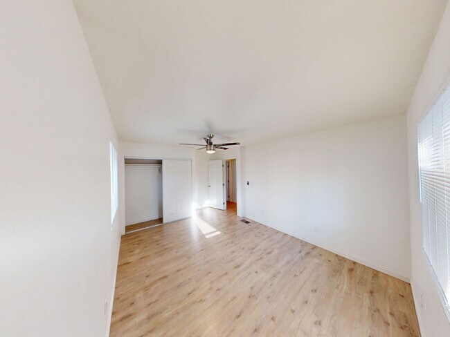 Building Photo - 6180-6182 Mary Lane Dr.