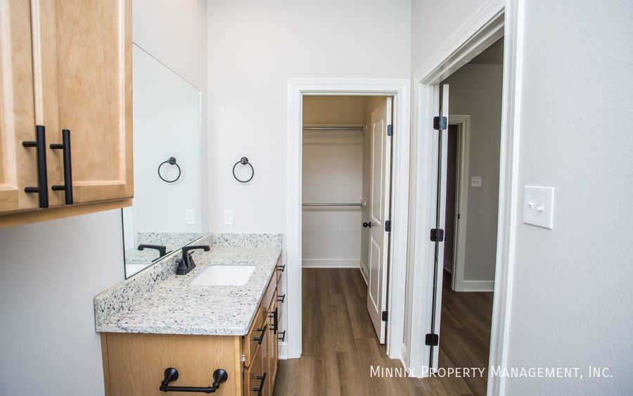 Building Photo - 2550 137th St