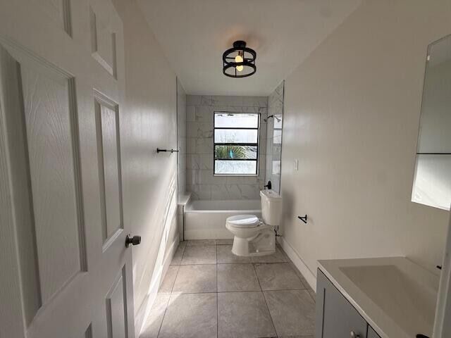 Building Photo - 904 4th St